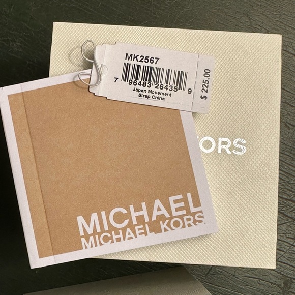 Michael Kors timepiece on snakeskin band. - Picture 2 of 6